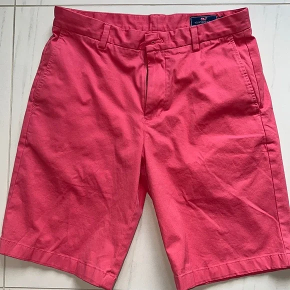 Salmon Colored Vineyard Vines by Shep & Ian Classic Cut Shorts Size 32 - Picture 1 of 3